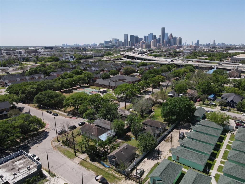 harvey OED③ 5732 Harvey Wilson Dr, Houston, TX 77020 - HAR.com
